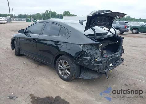 2018 Hyundai Elantra Value Edition из США, поврежденный, VIN 5NPD84LF5JH272565